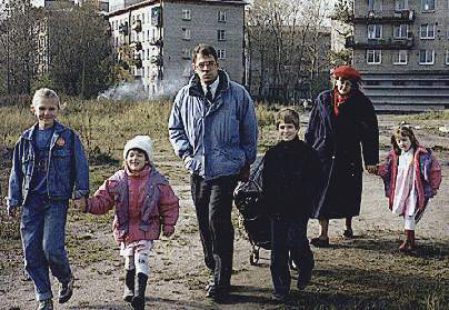 The Geide Family in Russia in 1994
